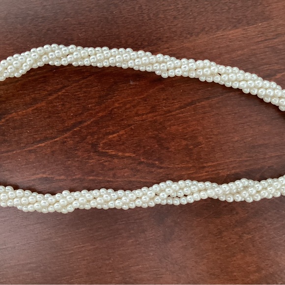 Pearls - Picture 6 of 9